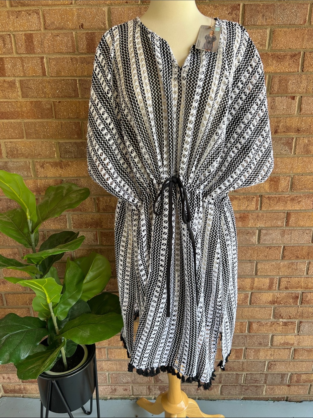 NWT Serra Black & White Striped Tie-Waist swimsuit cover up